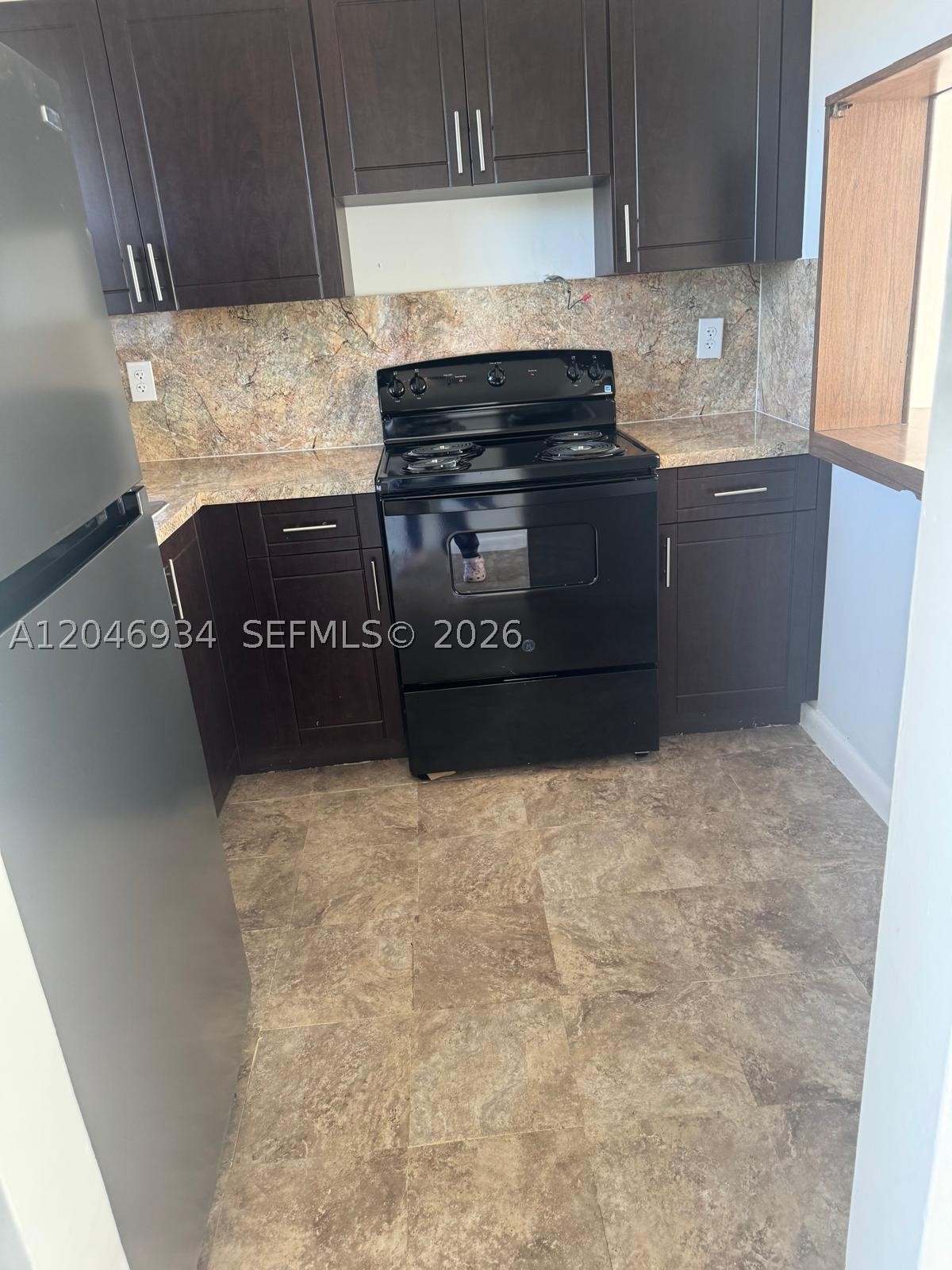 Photo 1 of 6 — 13725 NE 6th Ave 402, North Miami, FL 33161