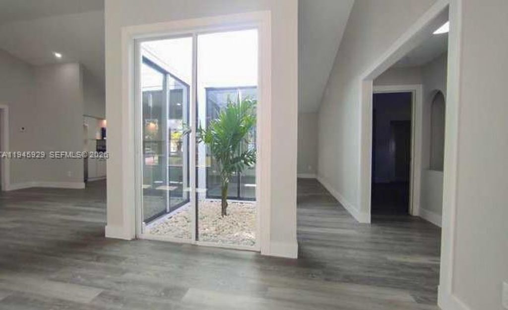 Photo of 333 NE Greenbrier Ave, Port St Lucie, FL 34983 (MLS # A11945929)