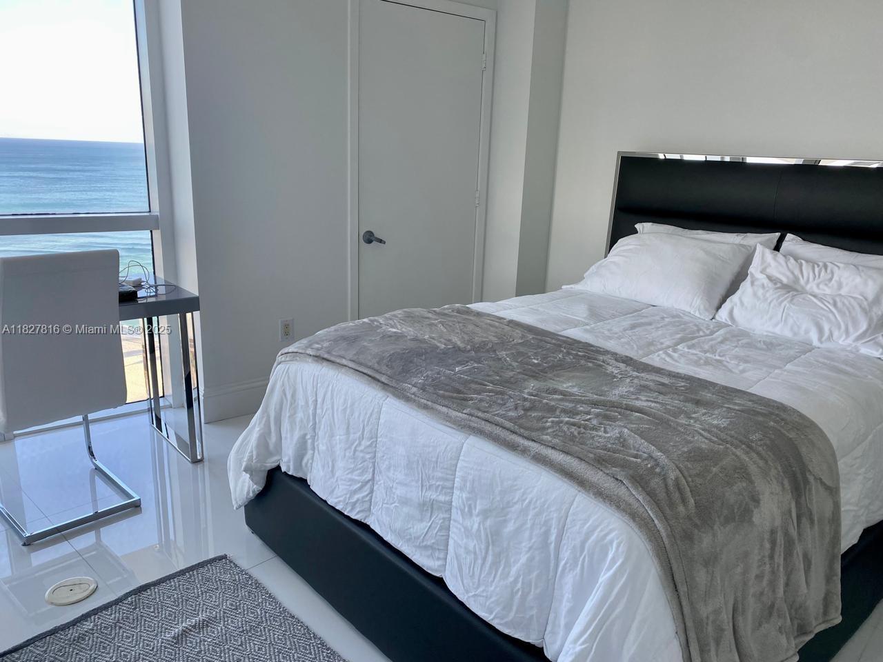 TRUMP ROYALE CONDO - Residential Lease