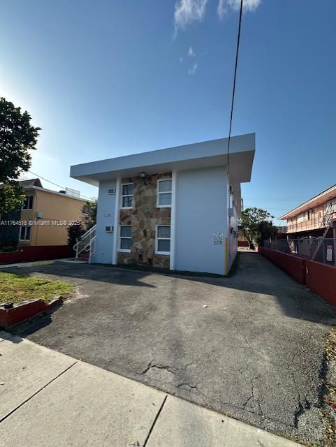 Rental Property at 1630 Nw 1st St 5, Miami, Broward County, Florida - Bedrooms: 2 
Bathrooms: 1  - $1,950 MO.
