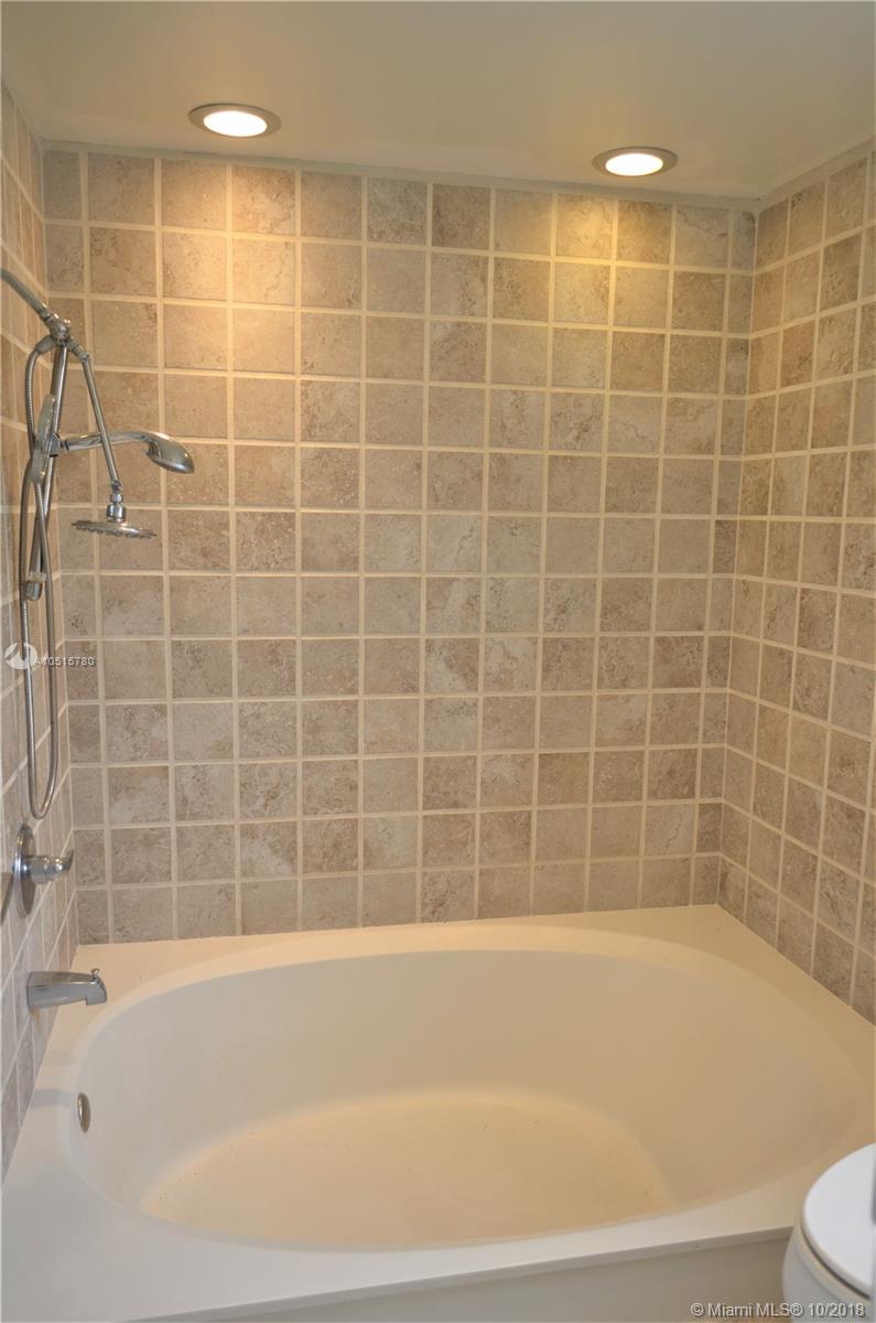 COUNTRY WALK SEC 3 - Residential Lease