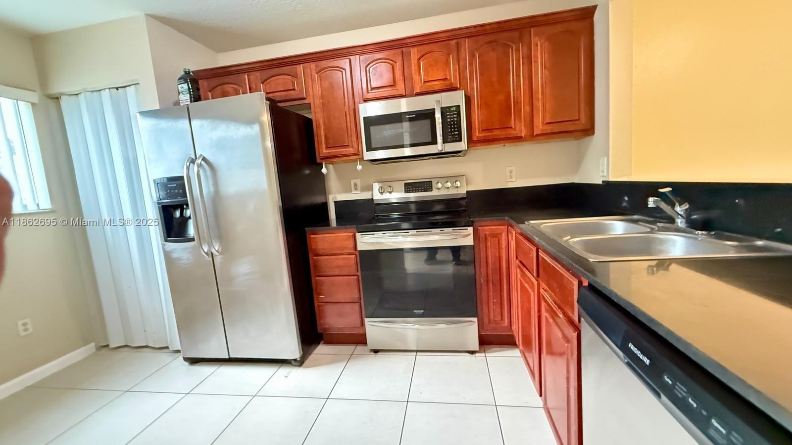 COVENTRY HOUSE - Residential Lease