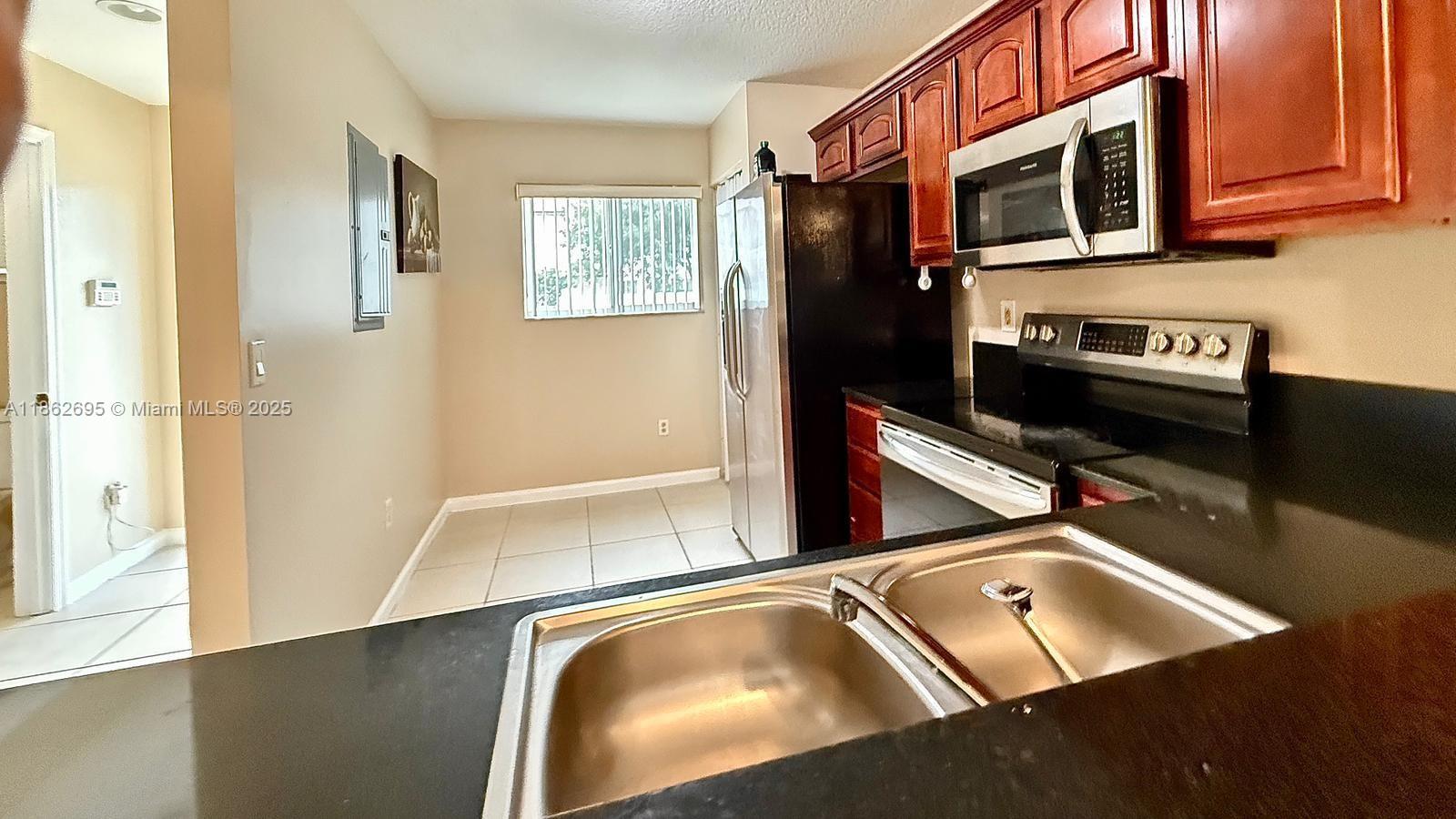 COVENTRY HOUSE - Residential Lease