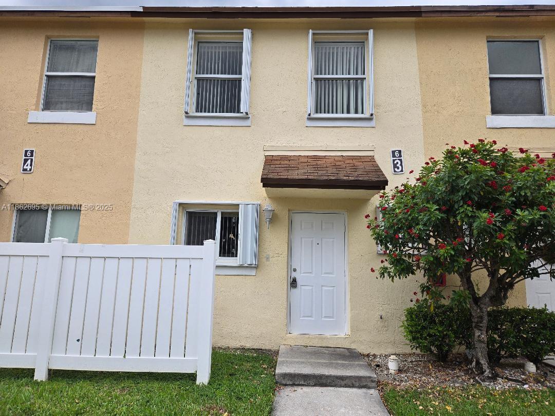 Beautiful 3 bedroom/2bath townhome with stainless steel appliances. Washer and dryer in unit. Property was recently painted and new carpet installed. Centrally located minutes away from major highways and shopping. There’s plenty of guest parking and one designated to the property. Relax and rewind at the community pool. No association approval required! Unit is ready for a new occupant to call it home!