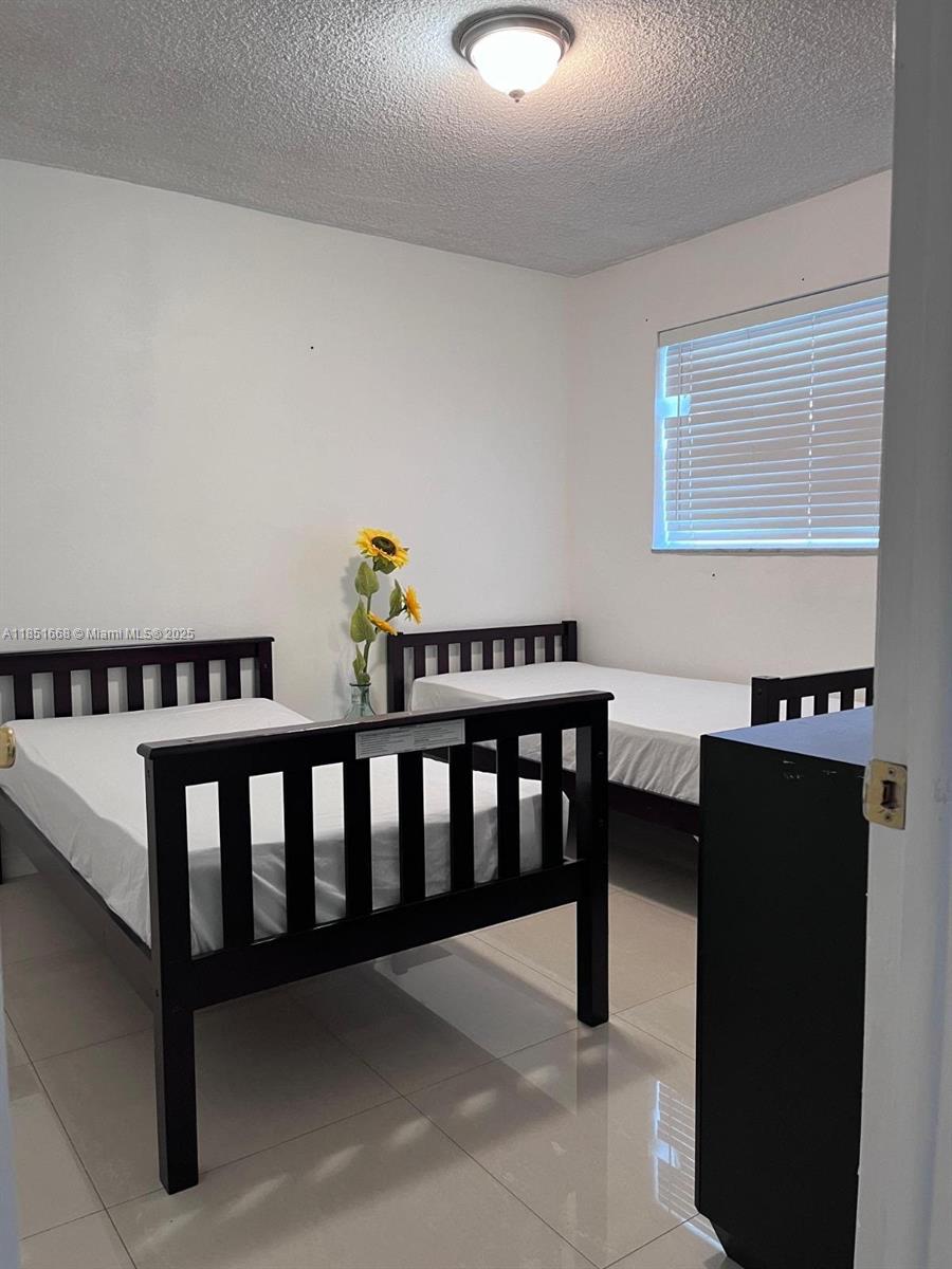 2496 SW 17th Ave 5301