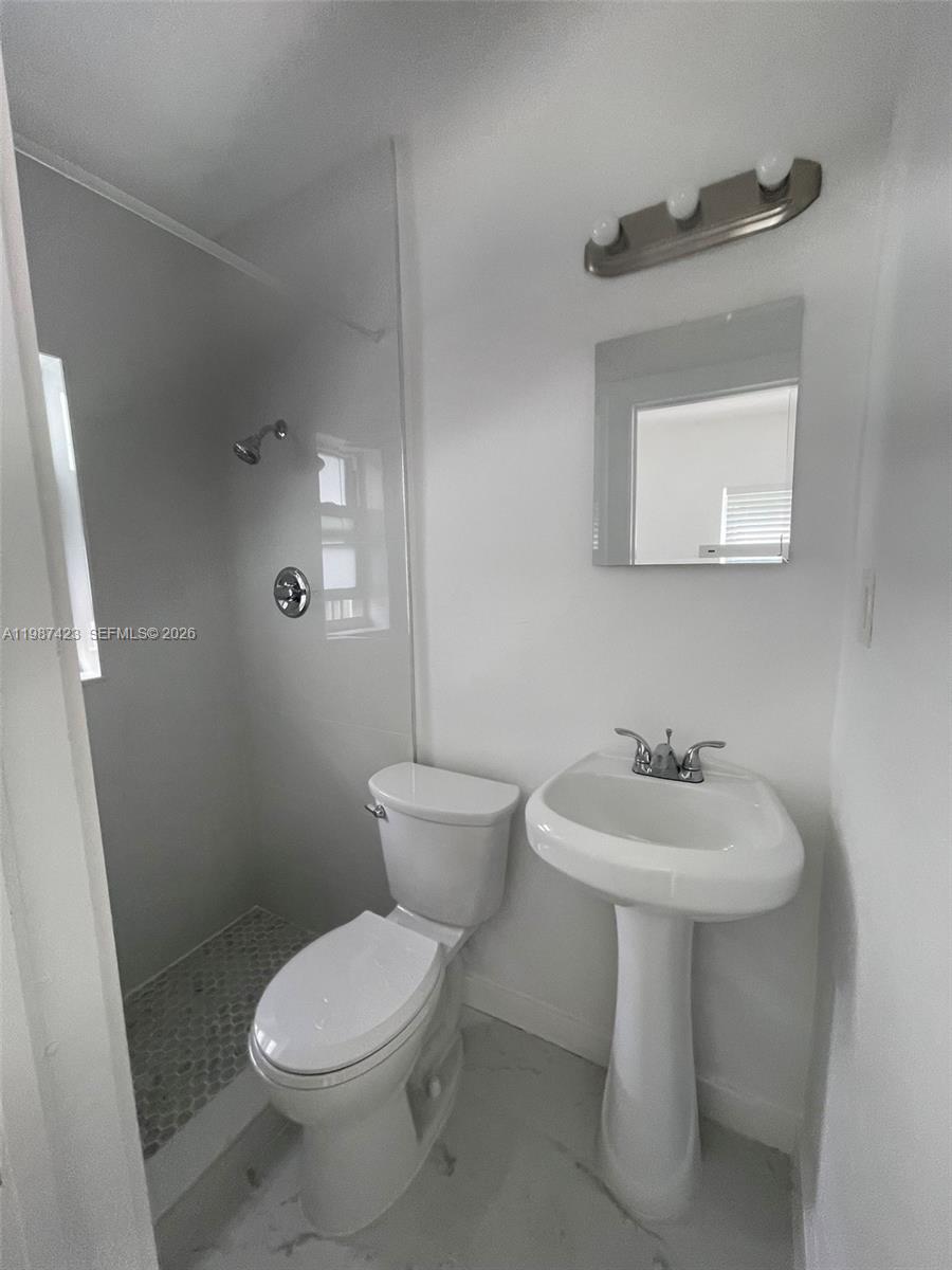 CITY OF MIAMI SOUTH - Residential Lease