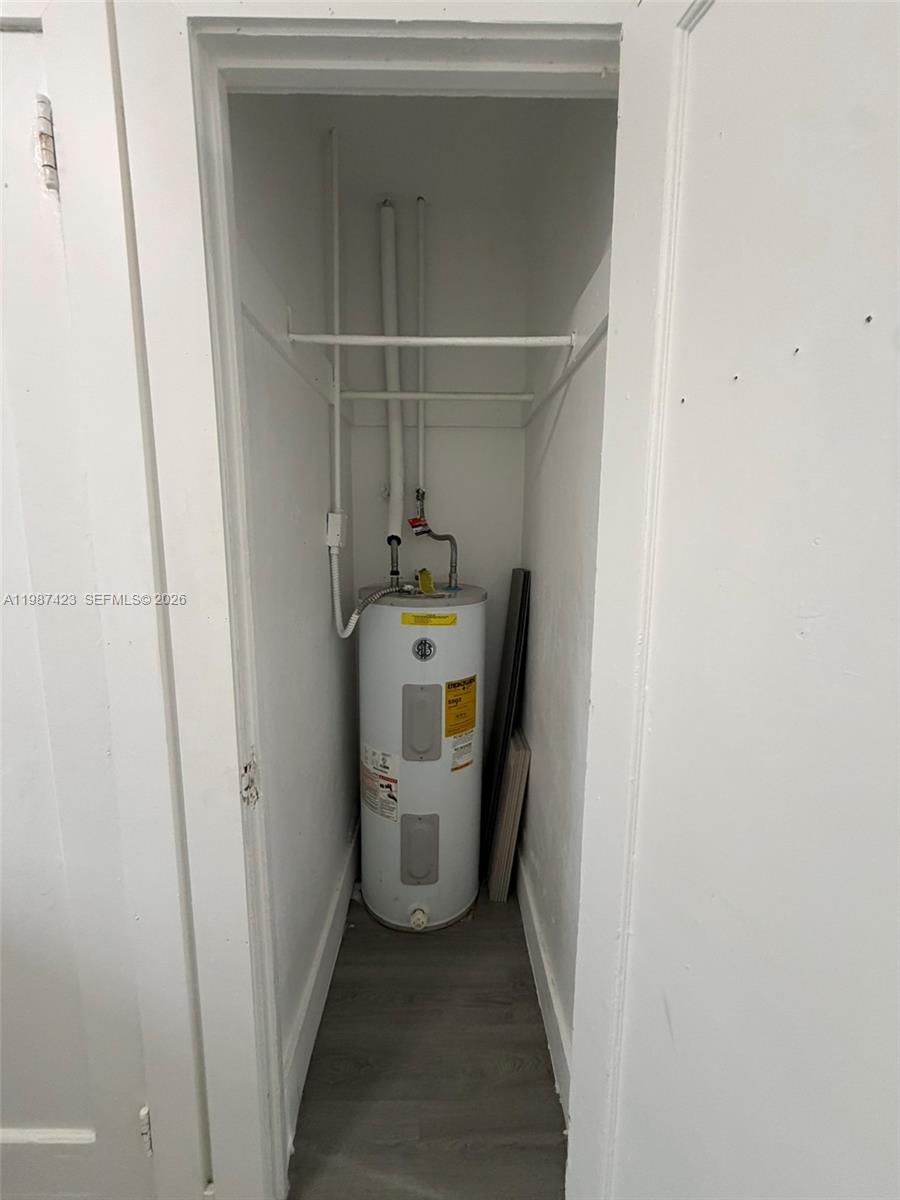 CITY OF MIAMI SOUTH - Residential Lease