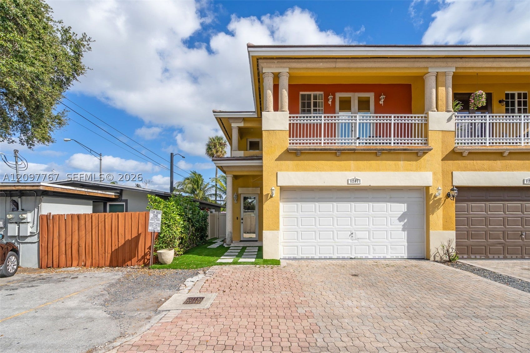 1207 SW 4th Ave 1