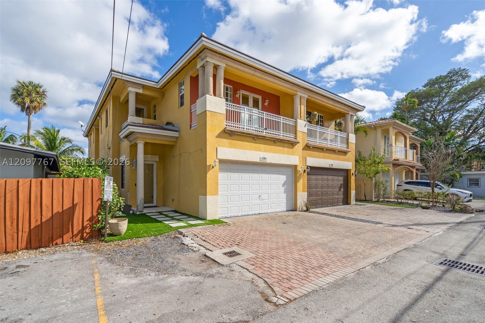 1207 SW 4th Ave 1