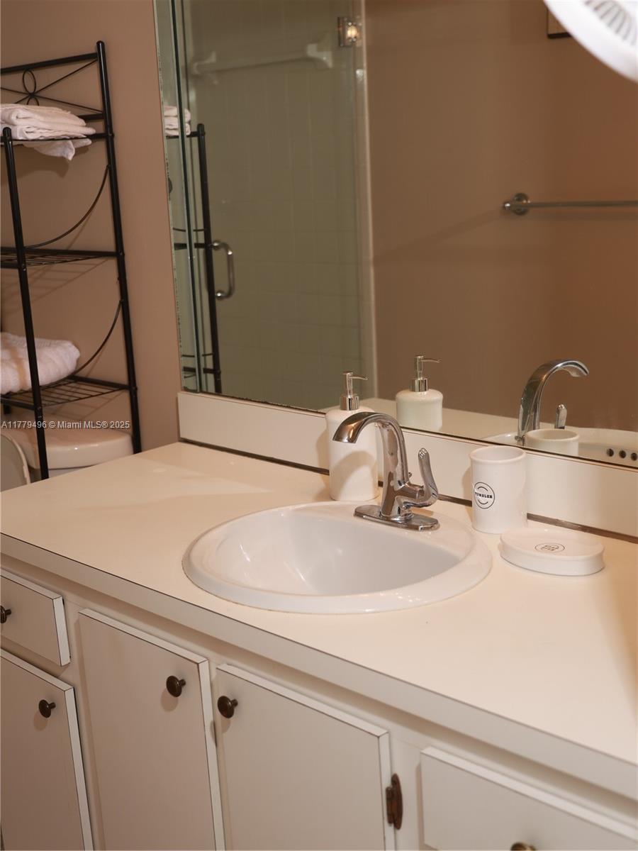 INVERWOOD CONDO - Residential