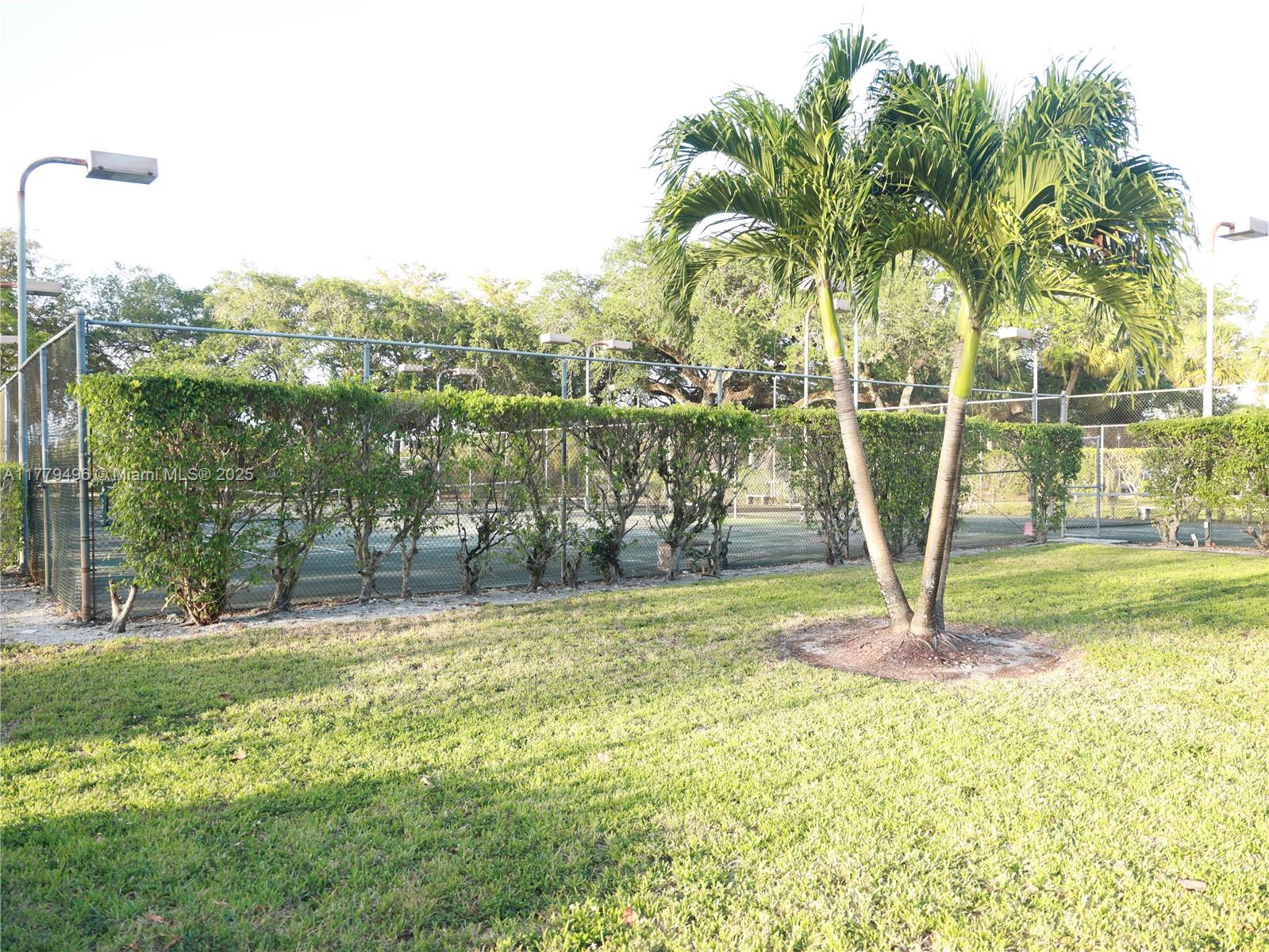 5550 NW 44th St 418B