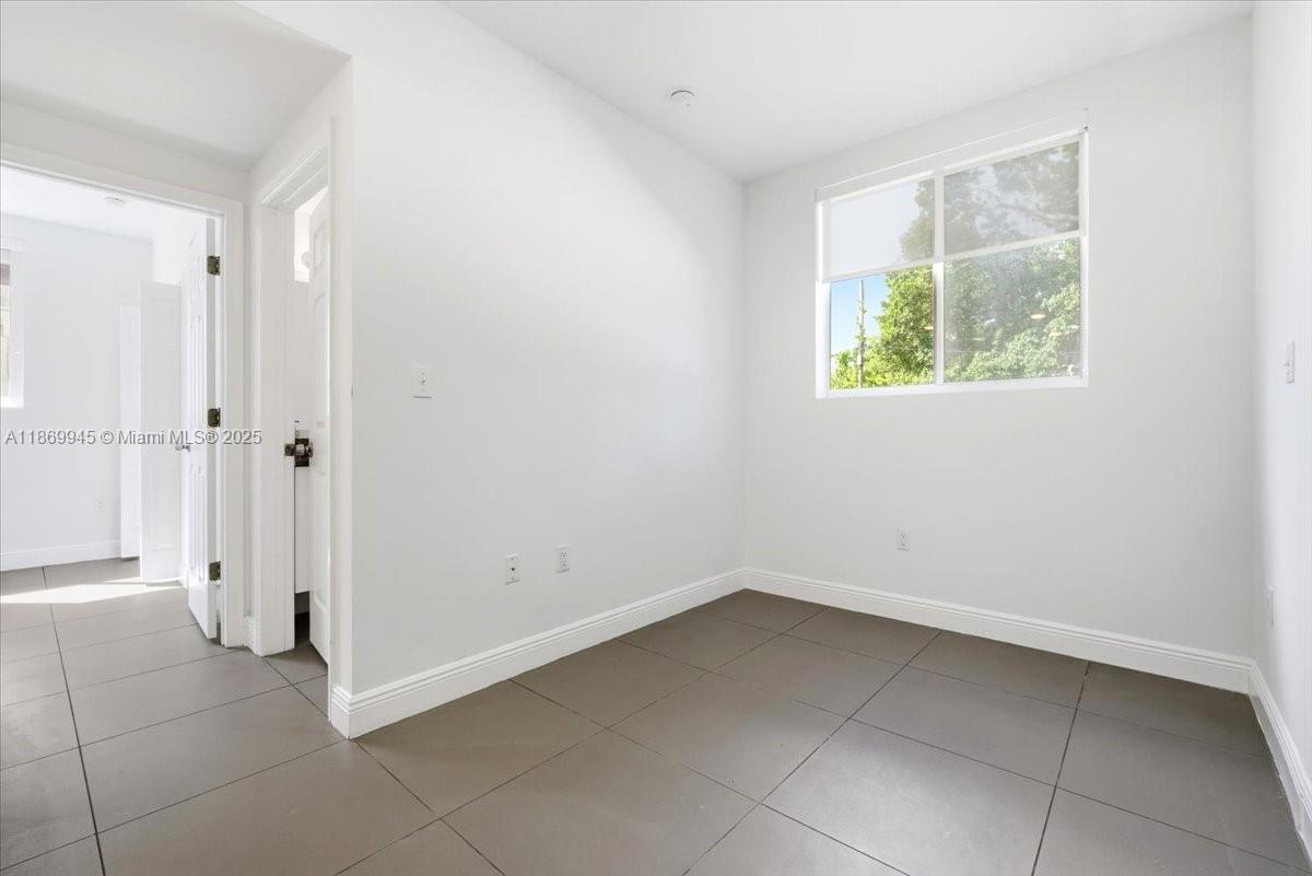541 NW 33rd St 2