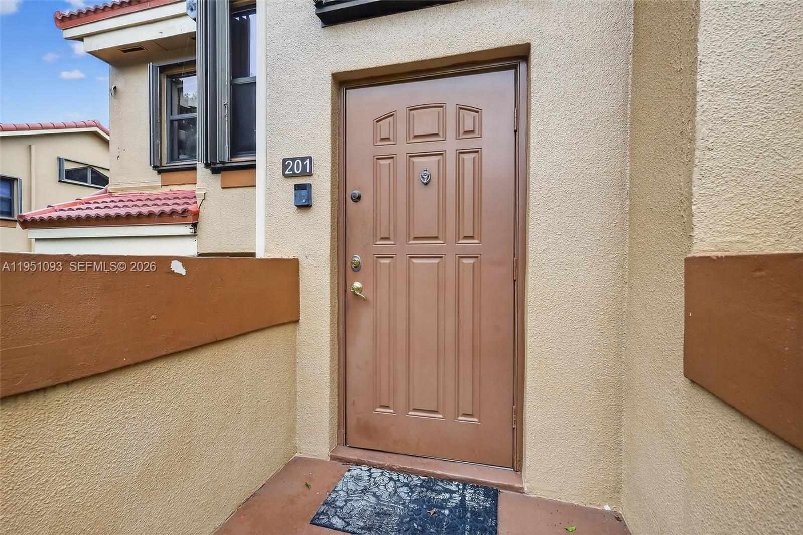 15505 N Miami Lakeway N 201