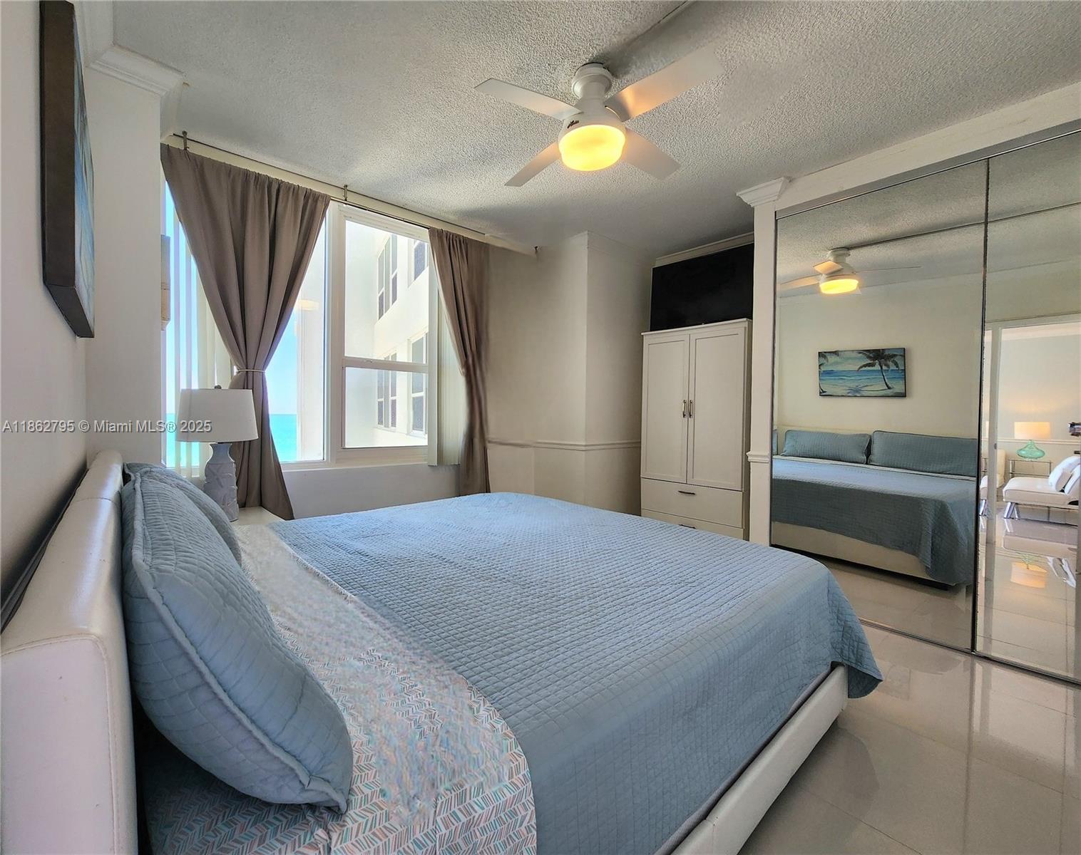 ALEXANDER TOWERS CONDO - Residential