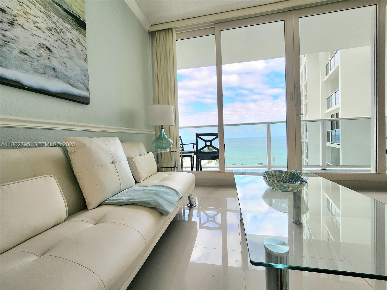 ALEXANDER TOWERS CONDO - Residential