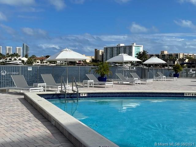 REEF WEST CONDO - Residential