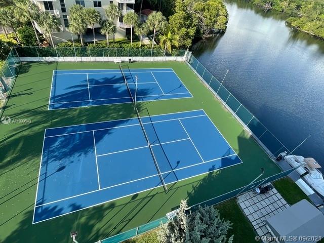 REEF WEST CONDO - Residential