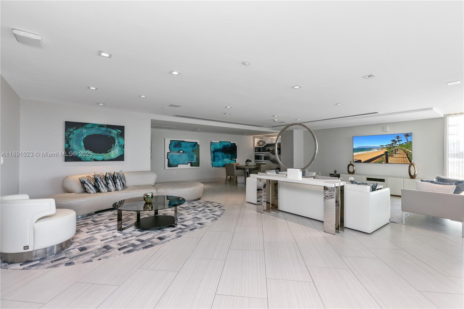 PARQUE TOWERS CONDO - Residential Lease