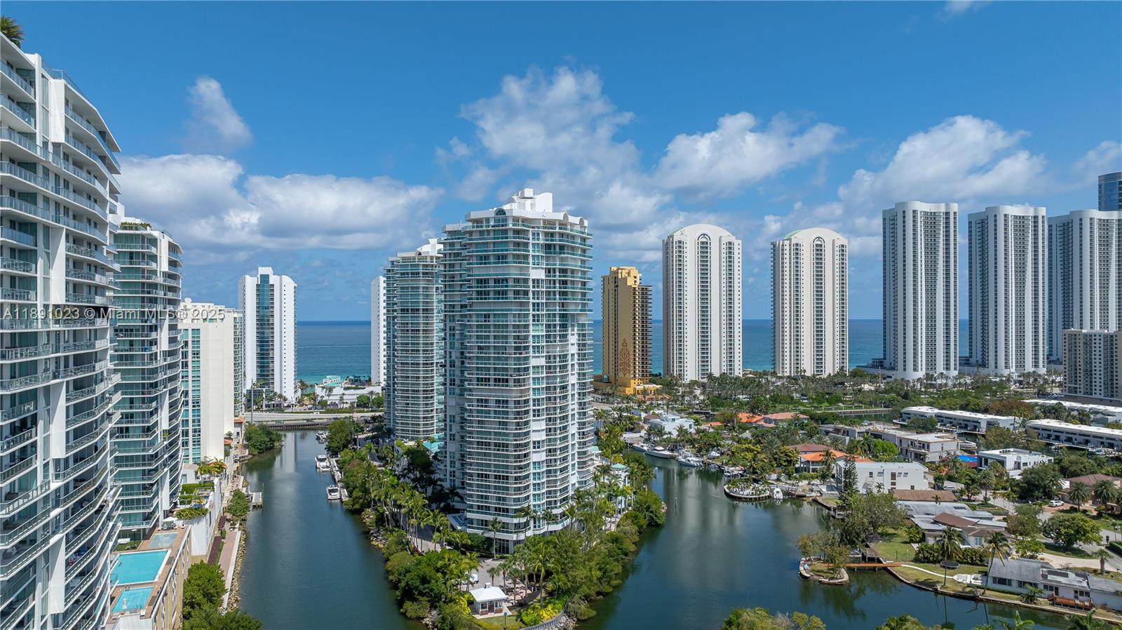 PARQUE TOWERS CONDO - Residential Lease