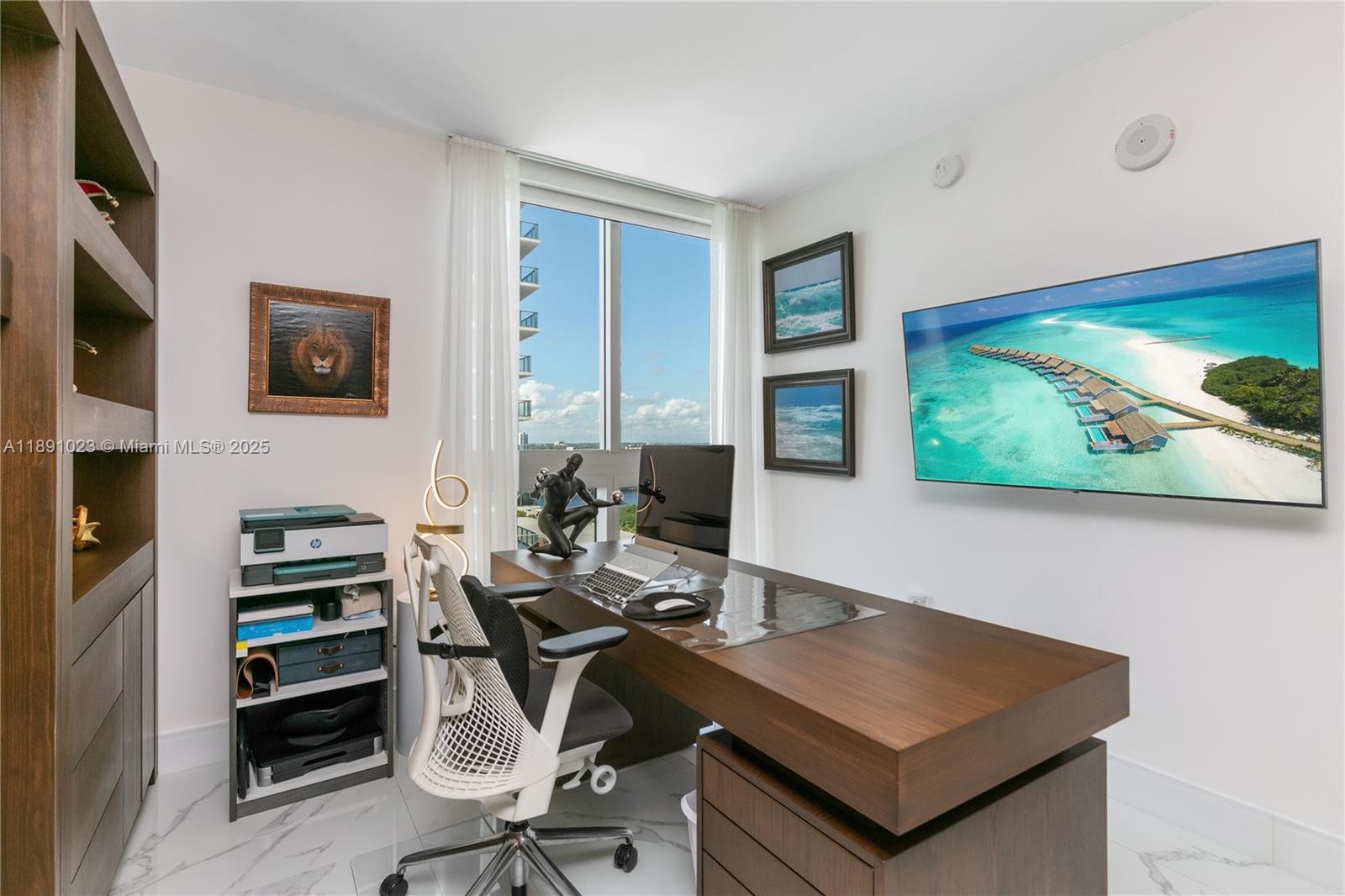 PARQUE TOWERS CONDO - Residential Lease