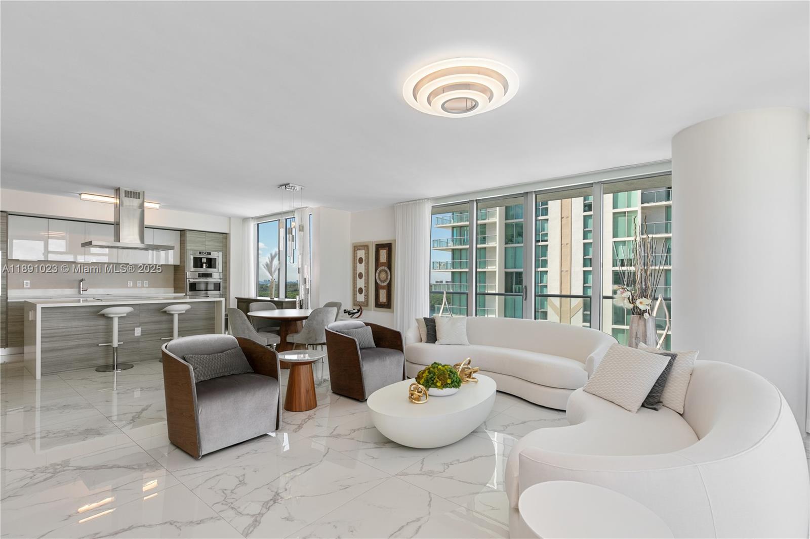 PARQUE TOWERS CONDO - Residential Lease