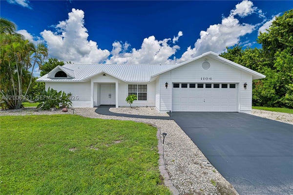 1106 SE 23RD PL, CAPE CORAL, FL 33990 - Image 9bcf88db0fc83a243fcbe010c4abbb89/378493171