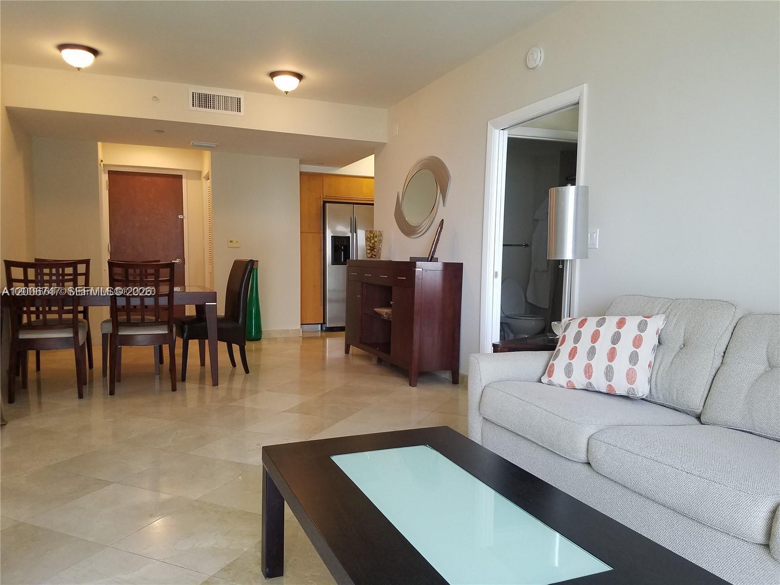 6365 Collins Ave 910