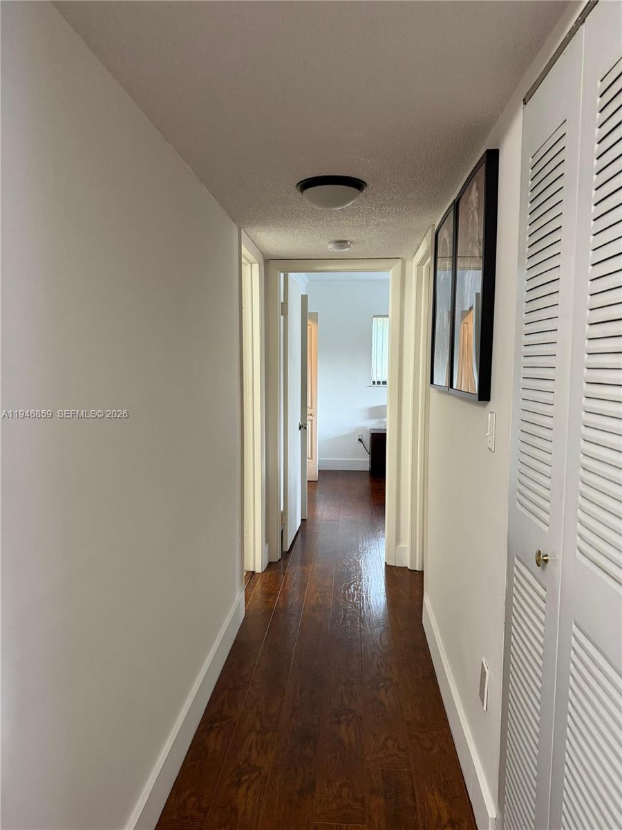 DORAL PARK C CLUB VILLAS - Residential