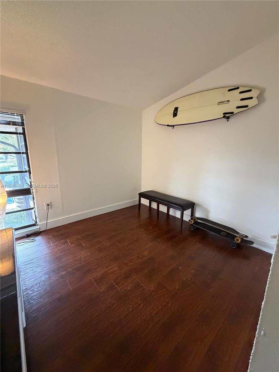 DORAL PARK C CLUB VILLAS - Residential