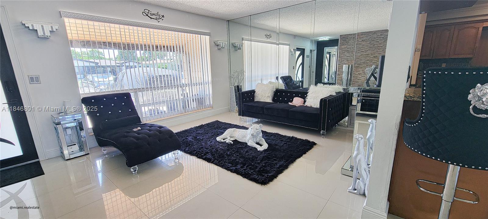 MIRAMAR SEC 6 - Residential