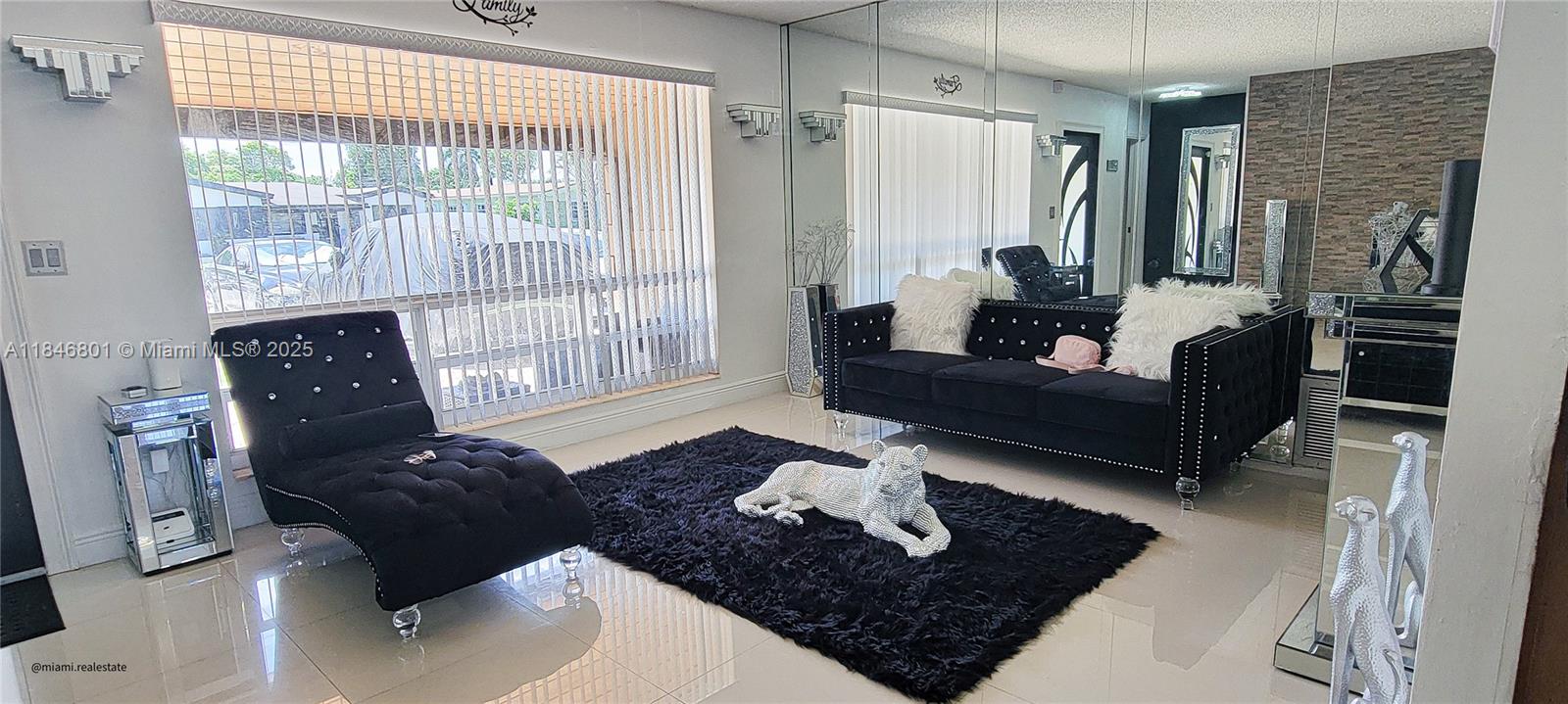 MIRAMAR SEC 6 - Residential