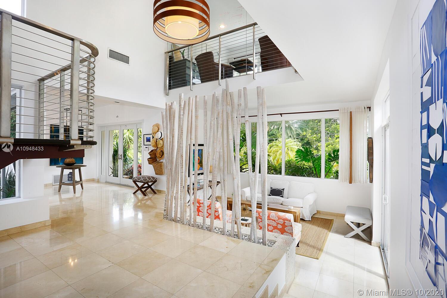 SUNRISE HARBOUR REV PL - Residential