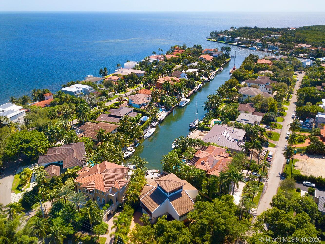 SUNRISE HARBOUR REV PL - Residential