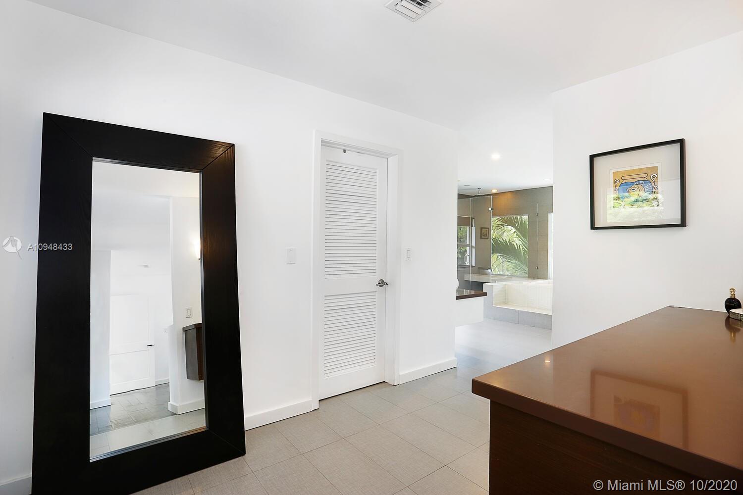 SUNRISE HARBOUR REV PL - Residential