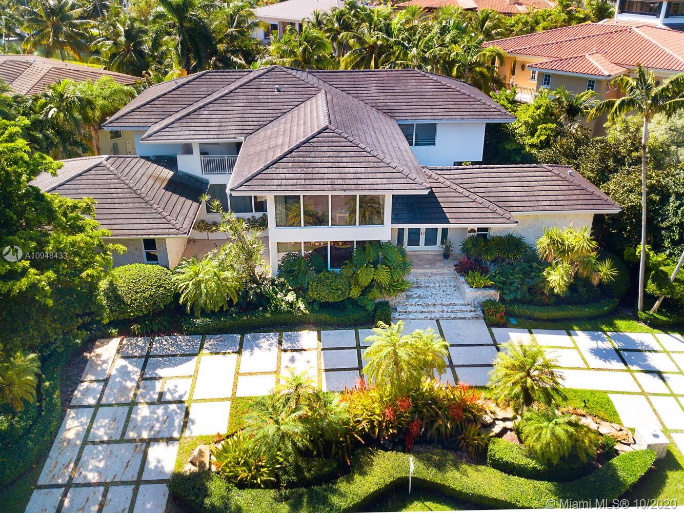 SUNRISE HARBOUR REV PL - Residential