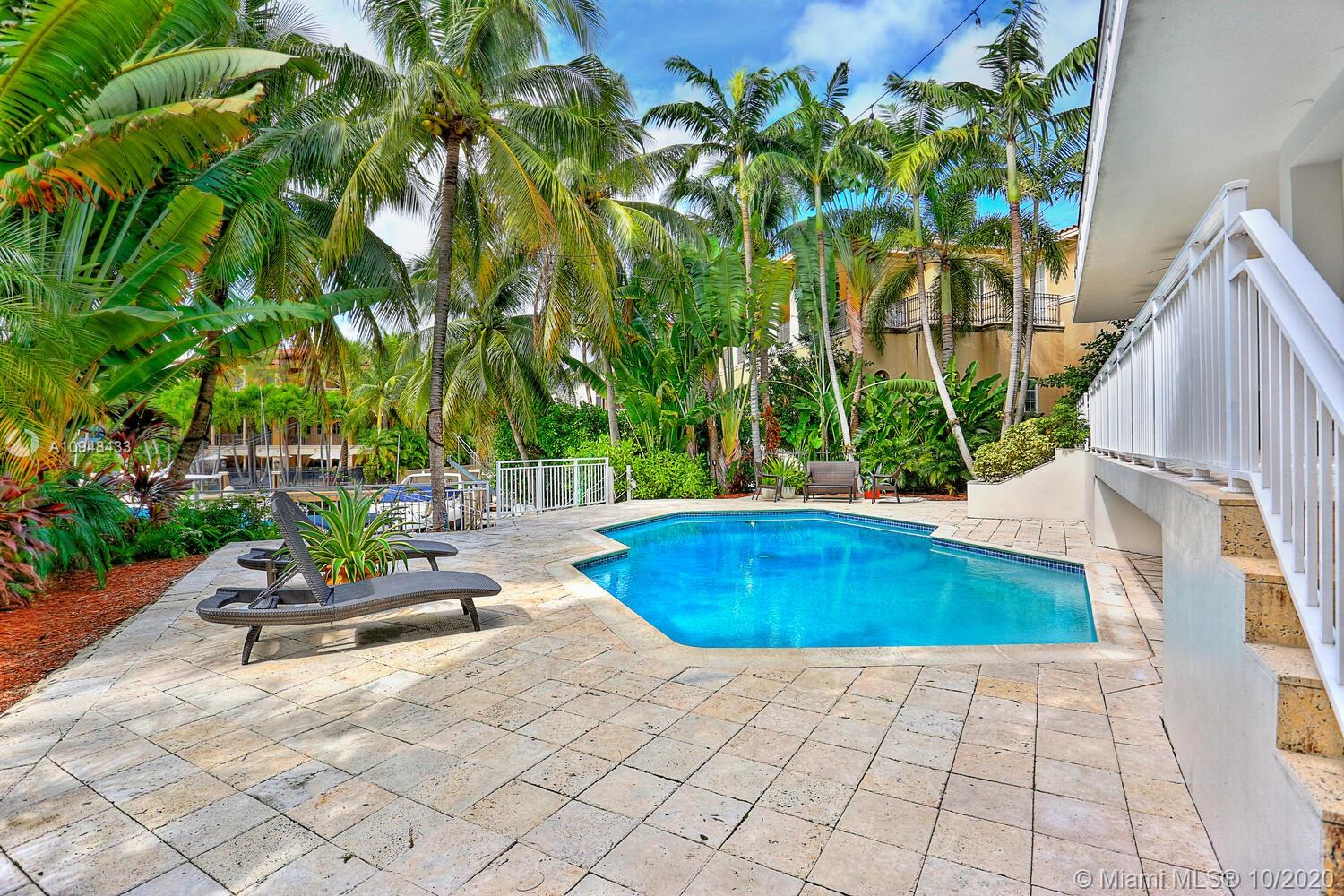 SUNRISE HARBOUR REV PL - Residential