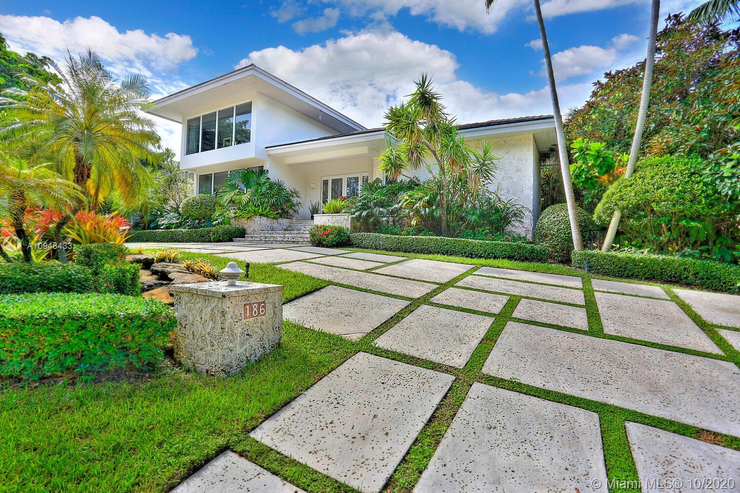 SUNRISE HARBOUR REV PL - Residential