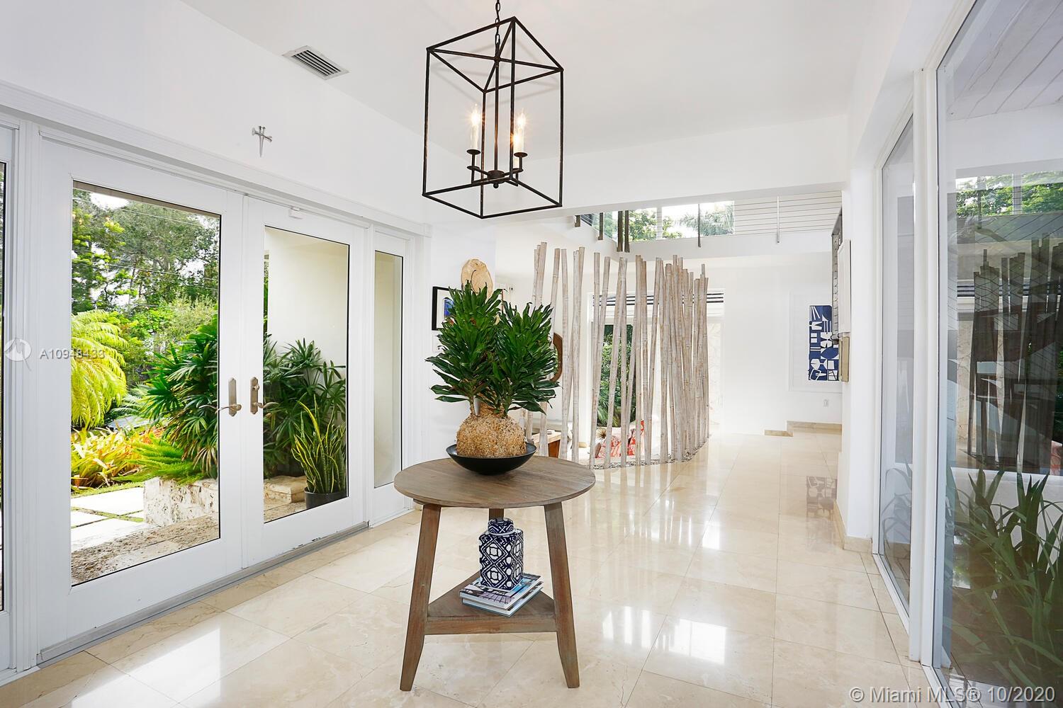 SUNRISE HARBOUR REV PL - Residential