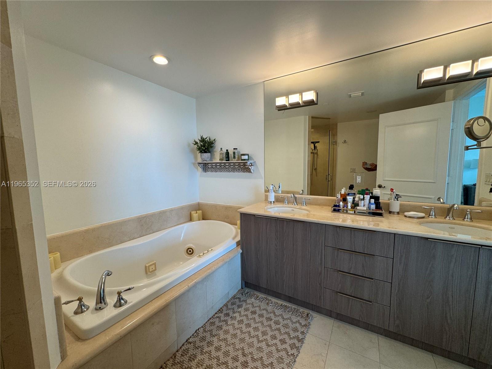 PALMS TOWER TWO CONDO - Residential