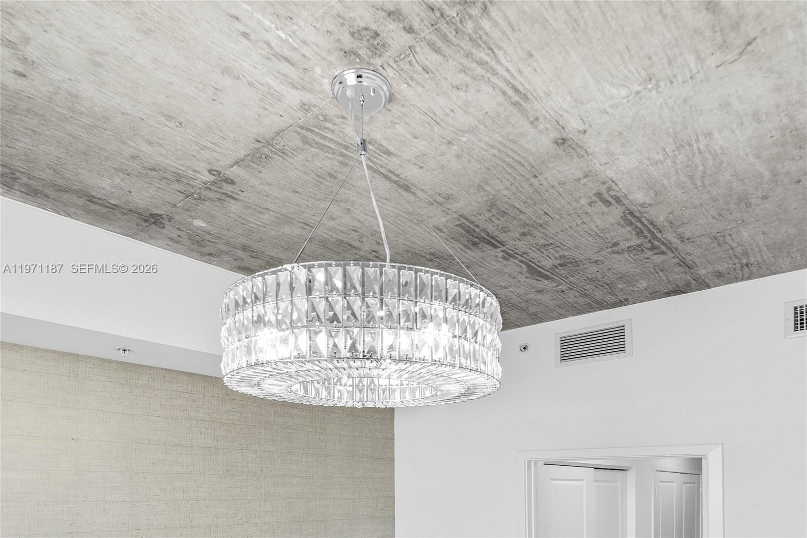 EDGE CONDO - Residential