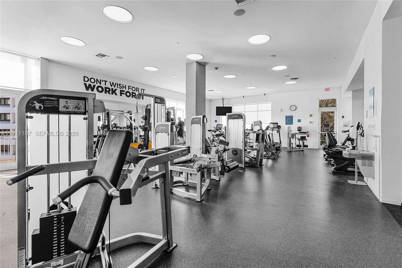 EDGE CONDO - Residential