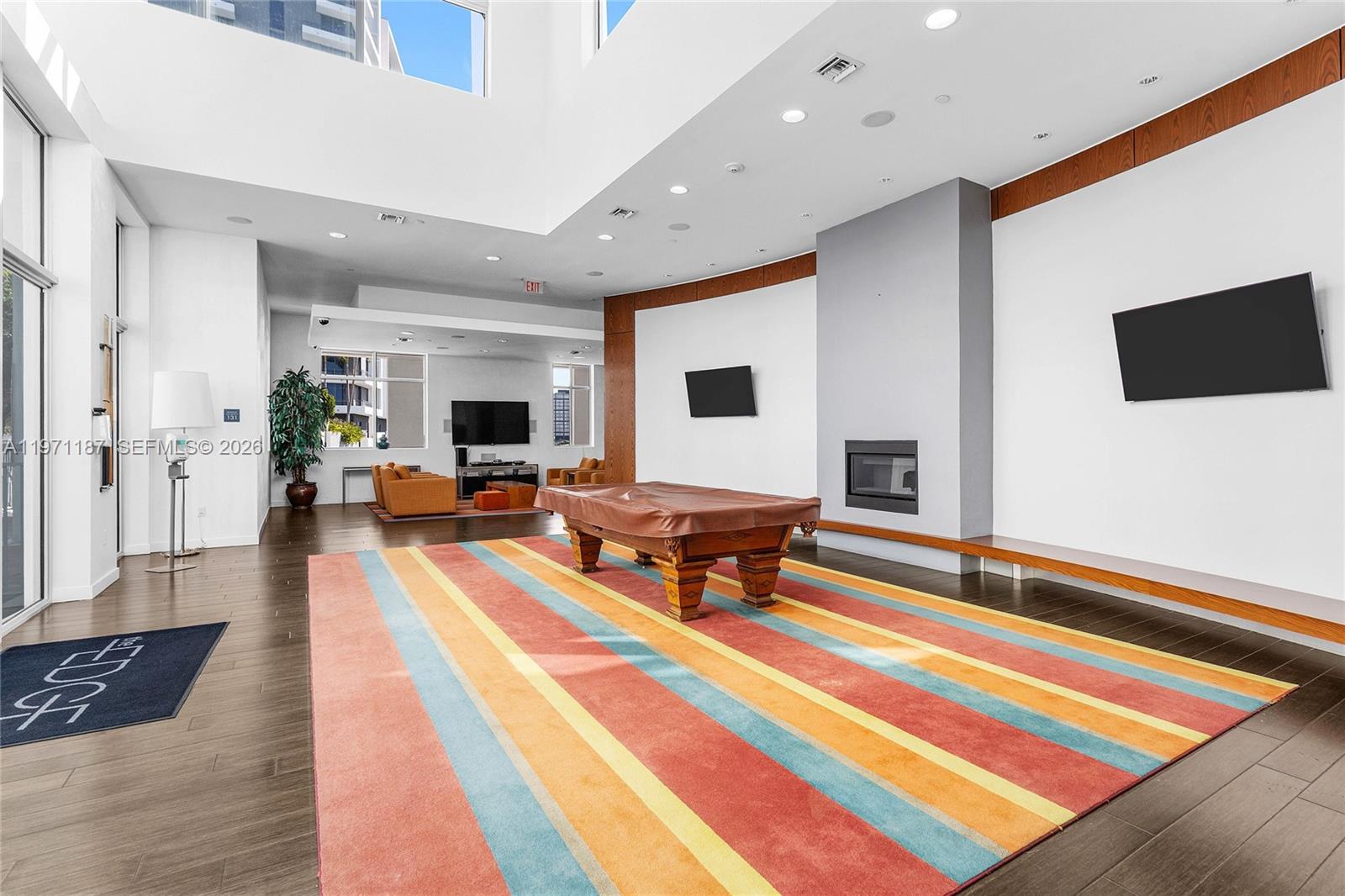 EDGE CONDO - Residential