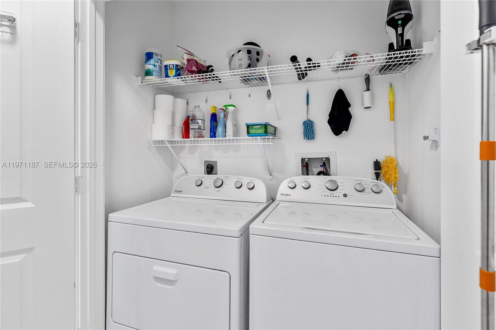 EDGE CONDO - Residential