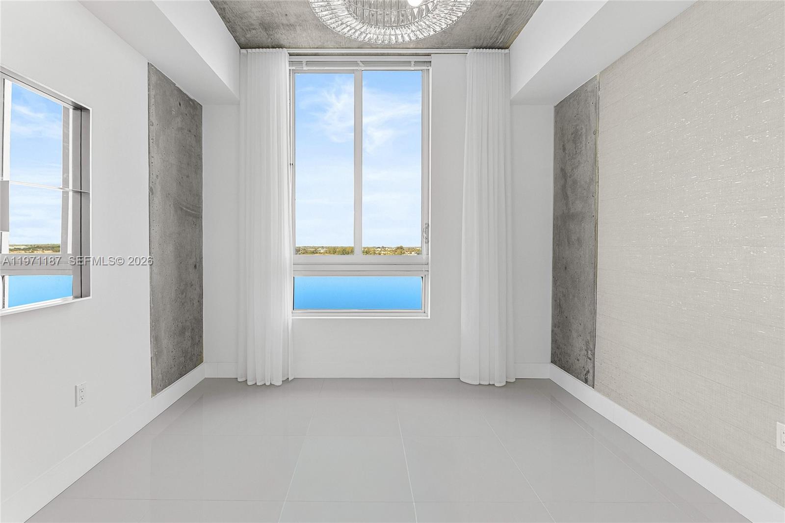 EDGE CONDO - Residential