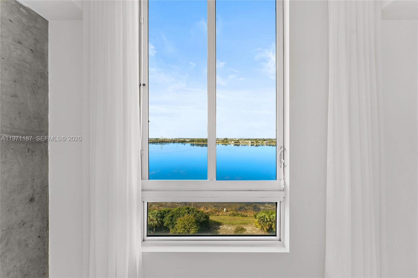 EDGE CONDO - Residential