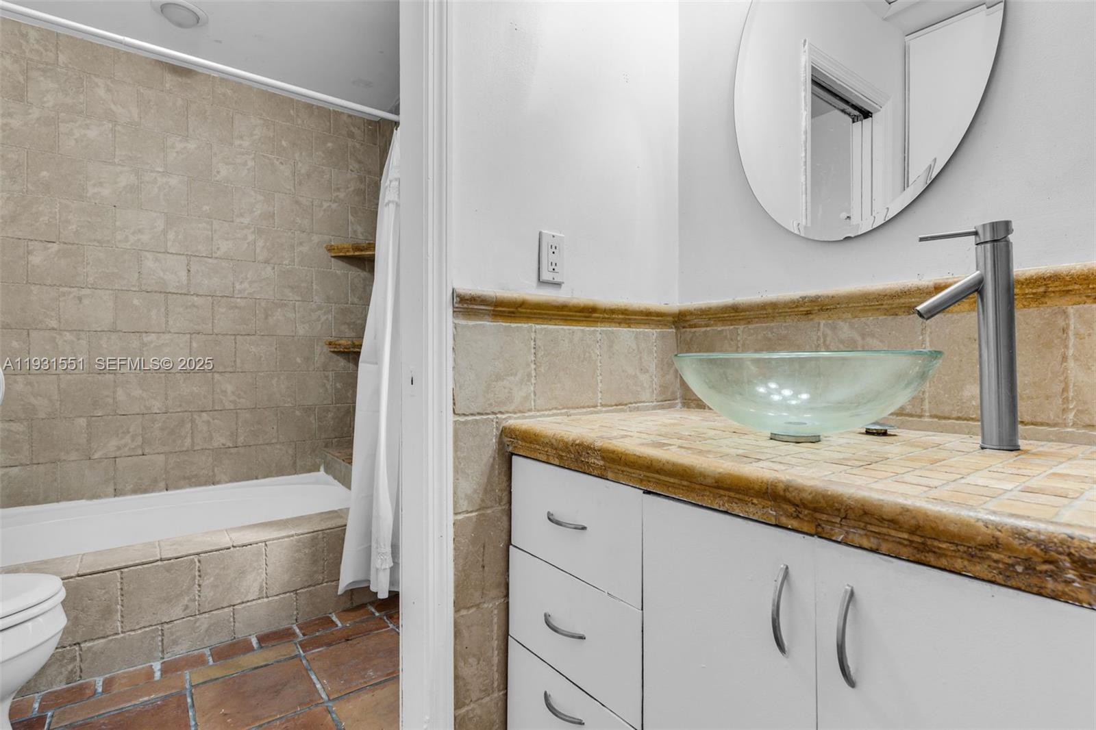 SUNFISH AT THE HAMMOCKS - Residential