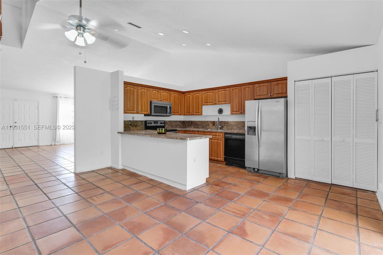 SUNFISH AT THE HAMMOCKS - Residential