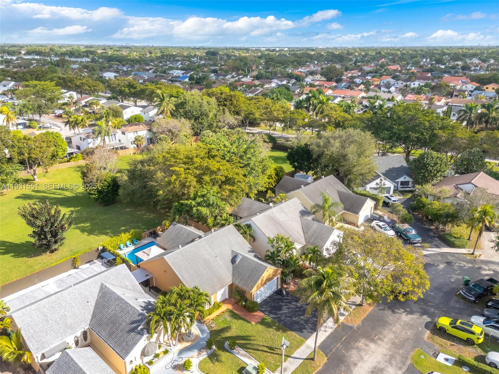 SUNFISH AT THE HAMMOCKS - Residential