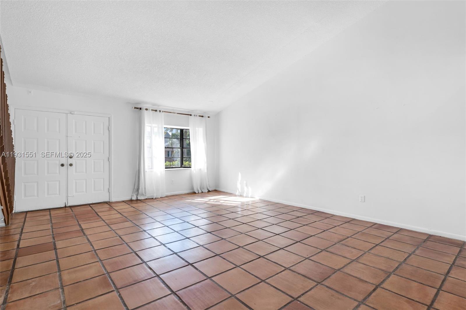 SUNFISH AT THE HAMMOCKS - Residential