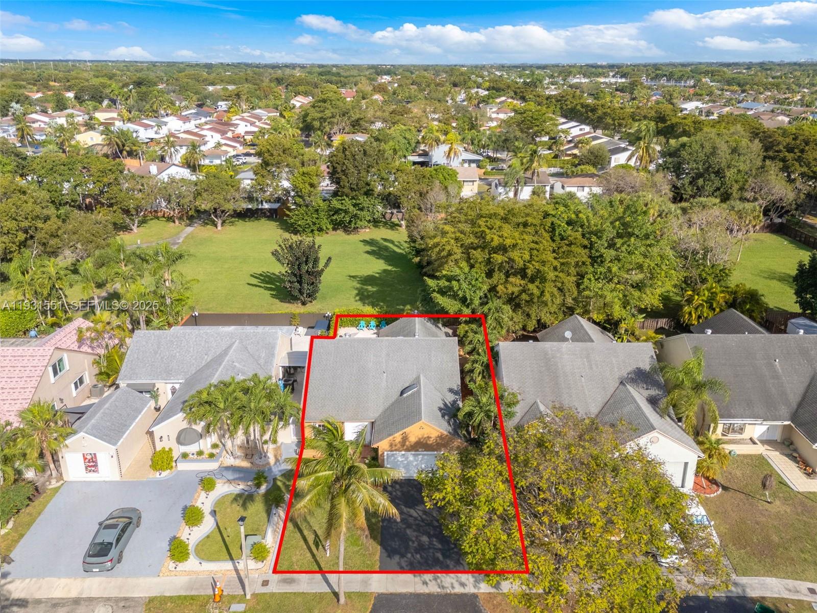 SUNFISH AT THE HAMMOCKS - Residential